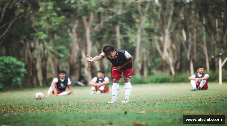 热血与坚持，战胜一切！